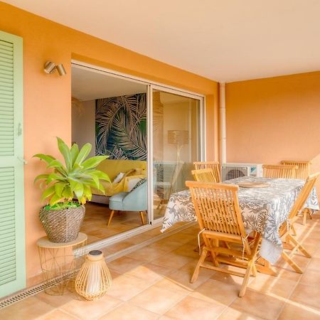Joli 2 pièces avec parking gratuit sur place Bormes-les-Mimosas Extérieur photo
